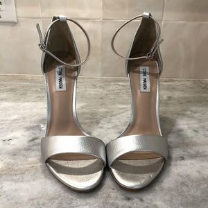 Steve Madden Silver Leather Sandals Pumps Heels